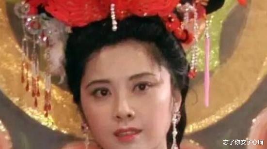 还记得“中国第一美女”吗？现在已经67岁高龄，近照依旧美丽动人