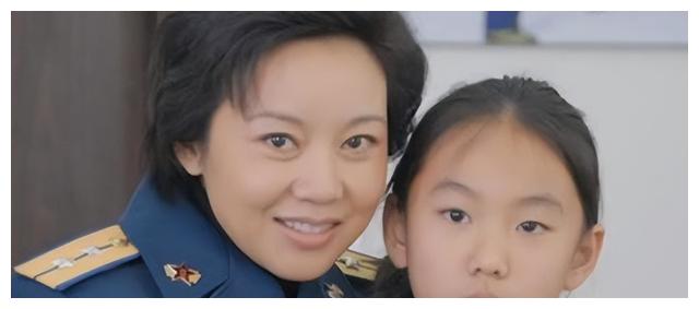 闫妮|闫妮:离婚那天挥泪和公婆告别,18年后对待前公婆如同亲生父母