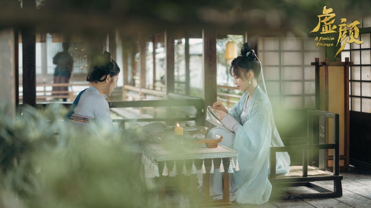 芒果台|服化道精致，男女主颜值高级，芒果台硬核王炸剧《虚颜》太吸引人