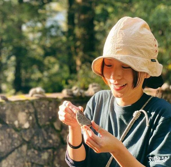 田馥甄|田馥甄教训来了，掉粉200万，歌曲《离岛》被下架，还牵连了Ella