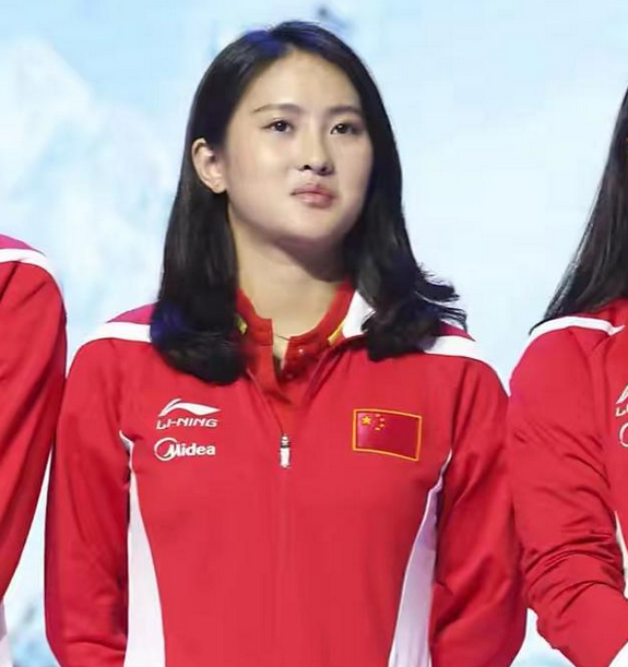 |陈若琳:3岁被父母抛弃,跟着舅妈一家生活,成名后母亲回国祝福