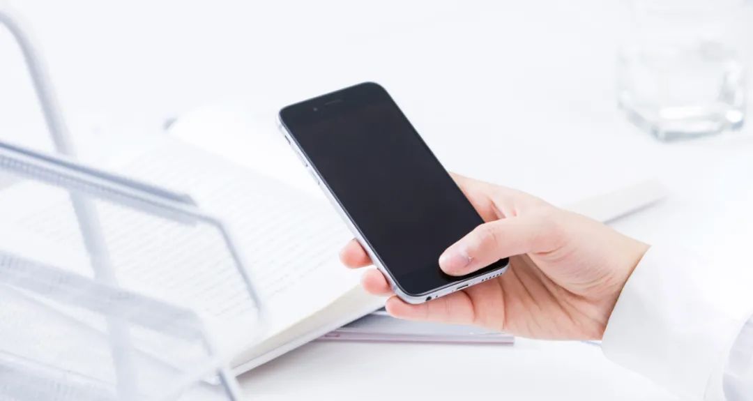 一加科技|手机到底要不要关机？很多人都做错了！