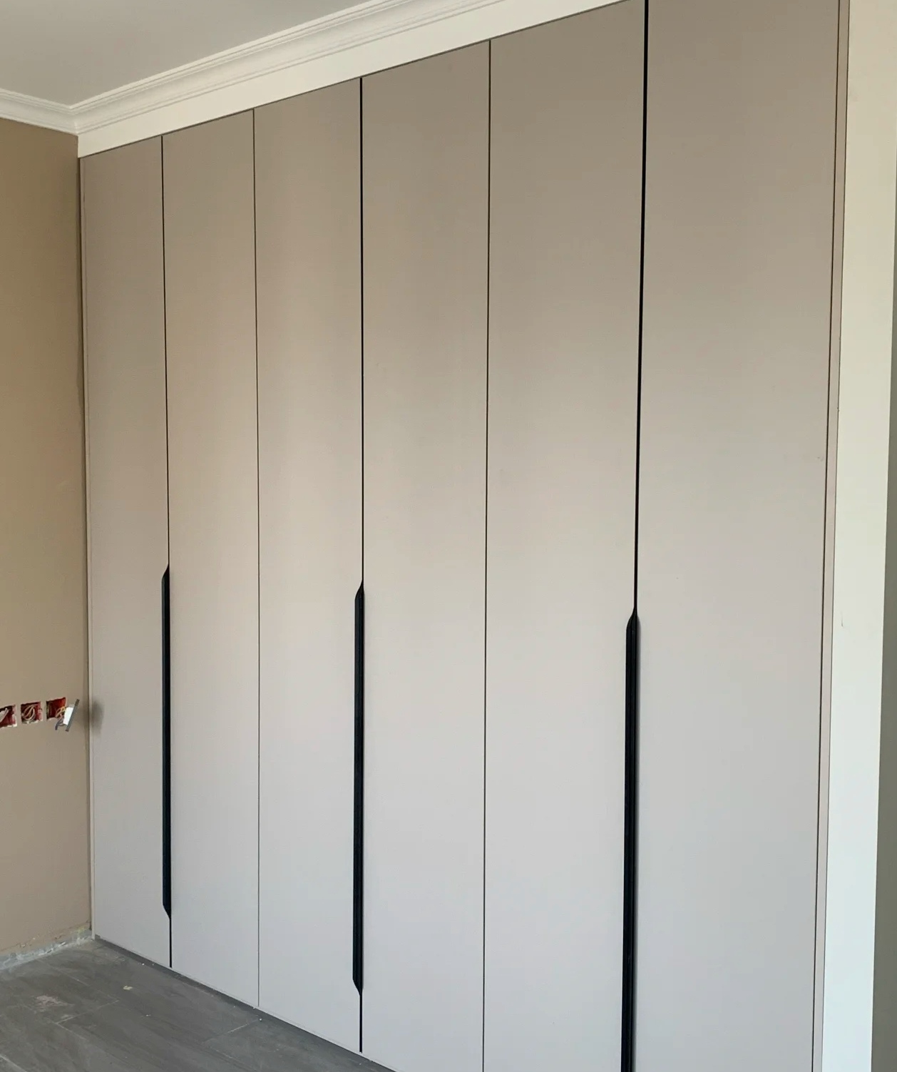 越来越多人不装传统衣柜,却选择这2种,不但环保还耐用