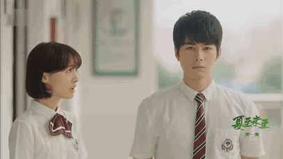 生死钟声|张艺兴和黄子韬演的学霸,哪个智商更低?