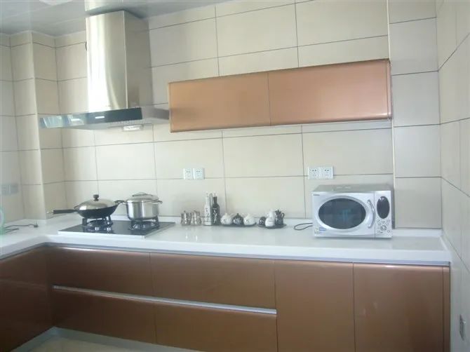 晒晒新家，朋友说看到电视差点以为进了影院，装得太个性了