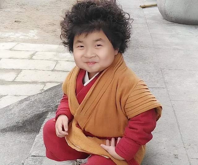 林志玲|9岁童星得肾病综合征,深夜在家边打针边写作业,曾与吴孟达合作