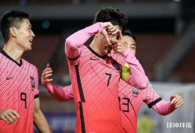 韩国队|6.4万人见证！孙兴慜打爆亚洲第一，追平朴智星，创下13年新纪录