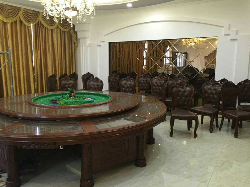 晒晒我家80w的农村别墅,上下400平,餐桌大得吓人,估计你没见过