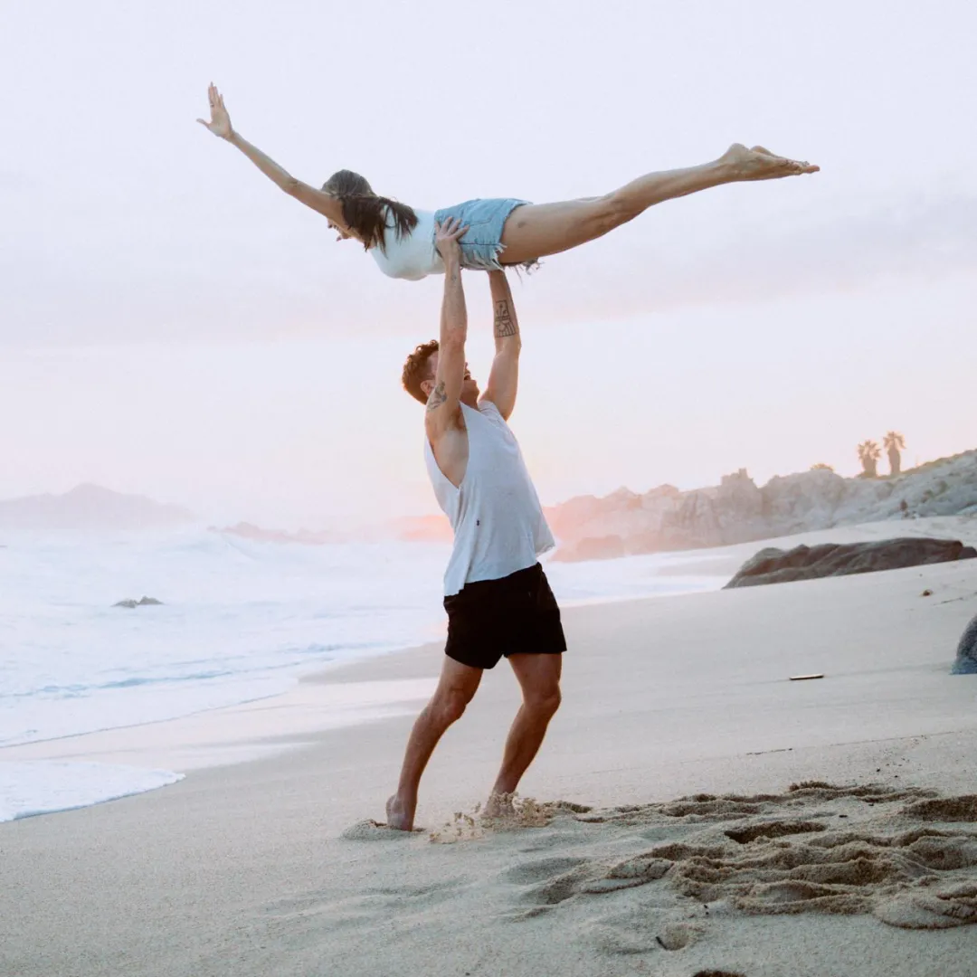 情侣|冬奥冷门情侣曝光:好莱坞女星和体坛传奇在一起?你俩赶紧订婚吧