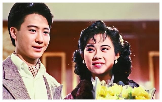 倪萍|年轻时倾国倾城，老了却成“土肥圆”，这9位发福的女星让人惋惜