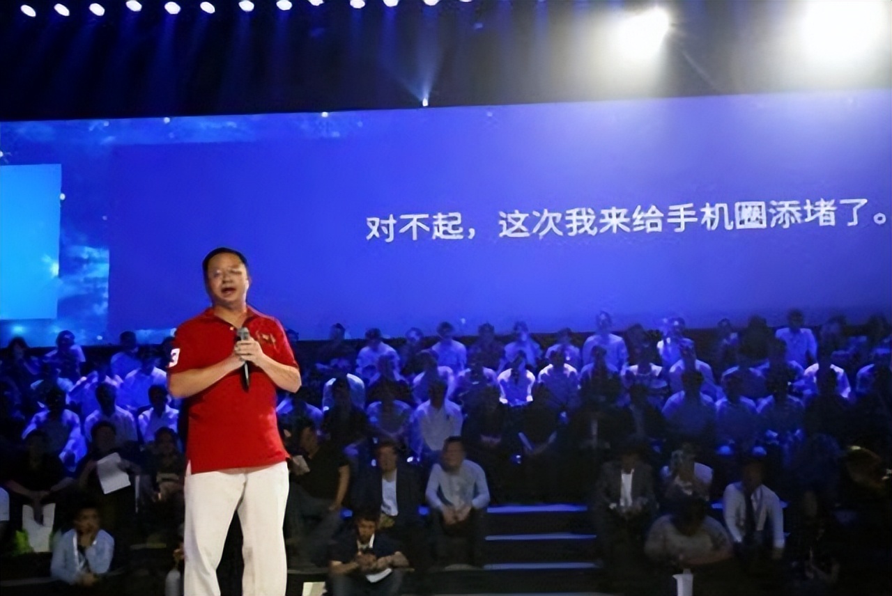 奇虎360|周鸿袆努力拼了4年,最后360反而跌了近4000亿,原因何在?