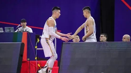 林书豪|完了！0分，又是0分！林书豪在CBA都打不上球