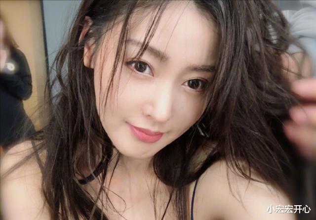 张天爱|张天爱的自拍简直是纯欲的天花板！直男最爱的一款，人间尤物一点不夸张