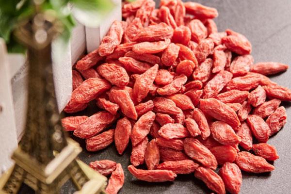 肝脏|常喝枸杞能养生,若是喝错反伤身,喝枸杞的禁忌,望你一条也没犯