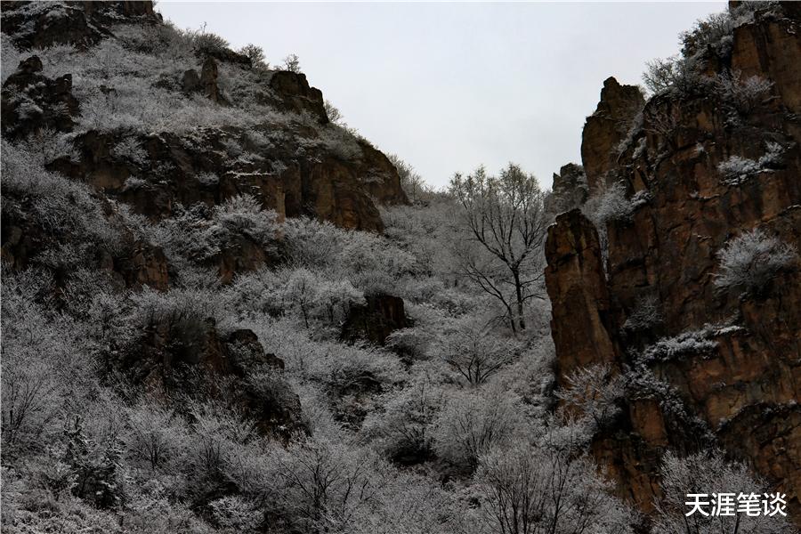 火车|开往春天的火车没那么美，居庸叠翠山色秀，昌赤路上观雪花