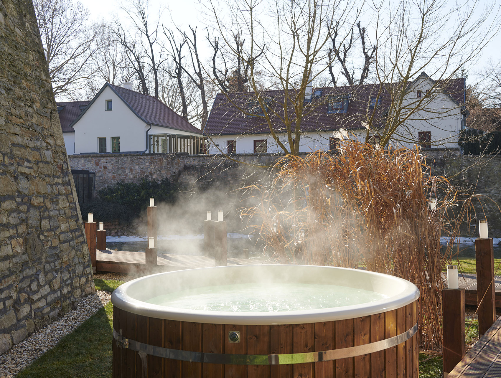 温泉设计│洗浴设计│水疗设计│Platan水疗空间:以当代景观重塑护城河遗址