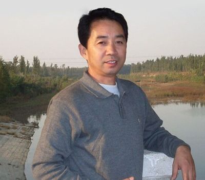 逆水寒|办公室怎么装饰好?要挂就挂名家赵洪霞山水画