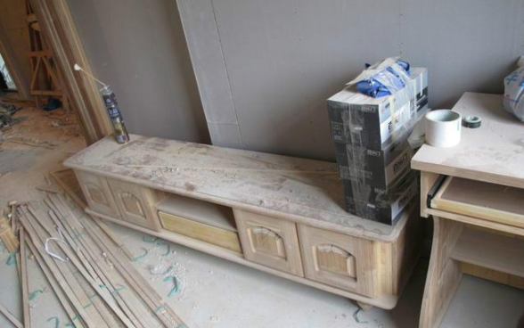 父母请自家亲戚做木工,工钱35000包工给他,最后效果值不值?