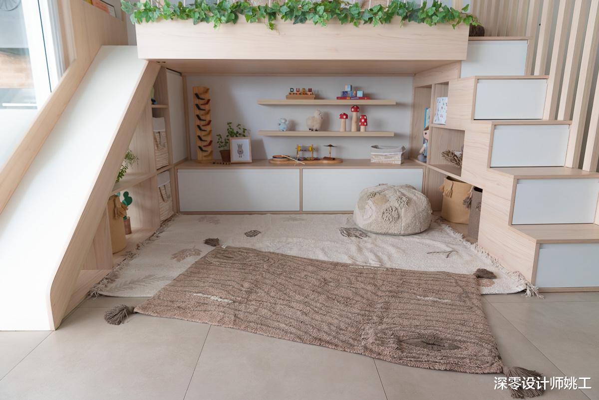见到了最强装修,儿童房床抬高底下做收纳,休闲区,功能翻倍