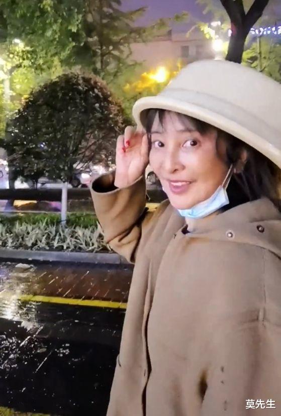 李勤勤|演员李勤勤:年轻时美貌似梅艳芳,不嫁中国男人,儿子是日本籍