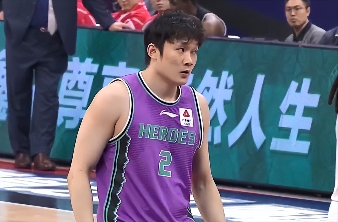 山东男篮|隔扣大鸟，山东两替补16+5发威，陶汉林10篮板，小丁出场6分钟遭弃