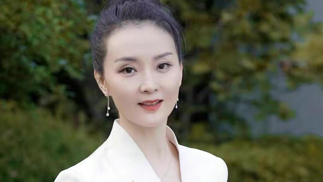 王丽坤|曝王丽坤老公，疑似被抓，高调为女方买豪车豪宅，涉及赃款或被追缴