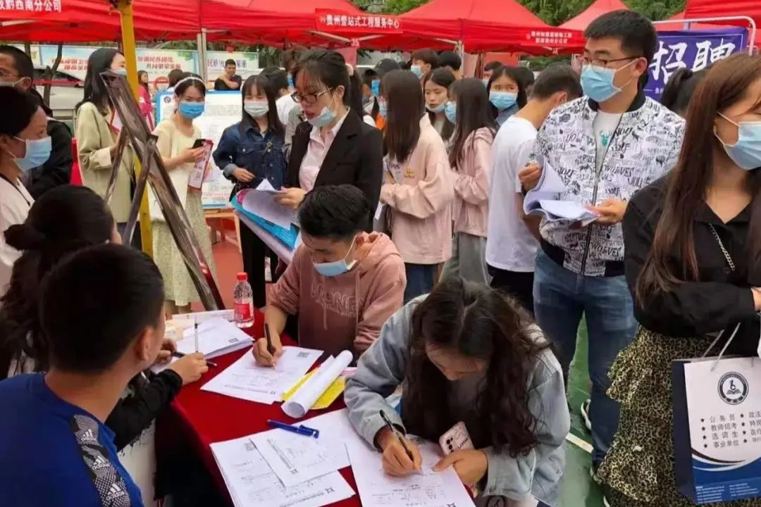 券商|研究生才有的“隐藏福利”，本科生羡慕不已，难怪考研热度这么高