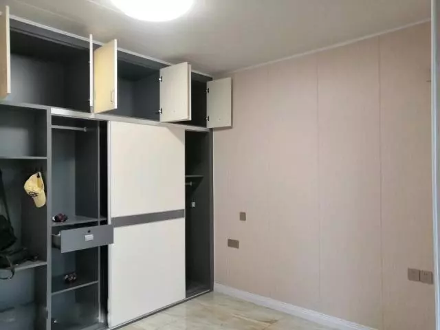 参观表哥新房，还没家具就很漂亮，装修很简约，忍不住给大家晒晒