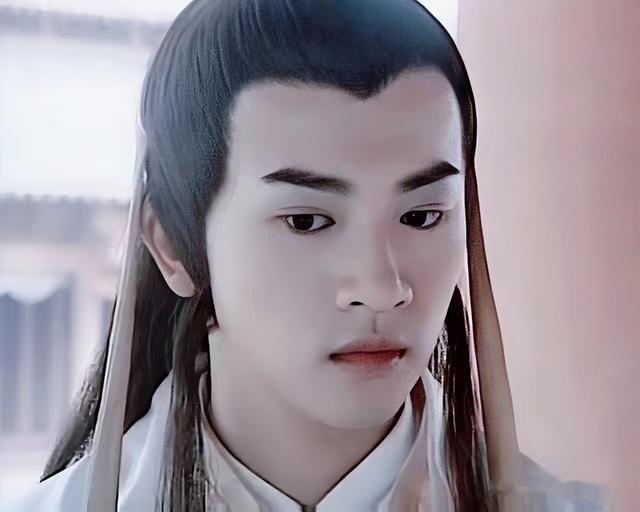 吴刚|浮肿、僵硬、堪比蜡像,从古天乐到吴刚,颜值暴跌的男神好多