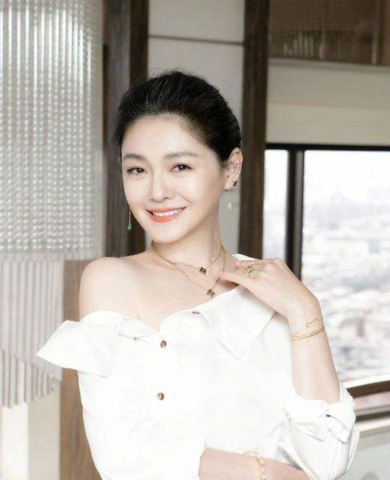 大S|大S为新韩国老公付8万开房费!亲手做饭送上门,甜蜜贴心好妻子