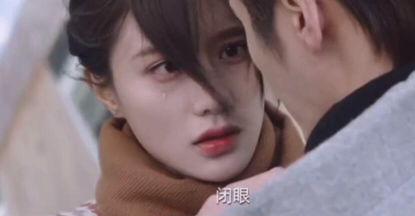 吻戏|沙雕剧，剧情打戏吻戏演技造型甚至是宣传，竟能做到全方位离谱