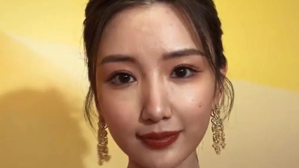 曾黎|金鸡奖众星怼脸生图！高圆圆的皱纹、baby的痘痘，全藏不住了！