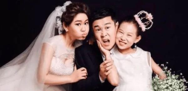 小沈阳|小沈阳夫妇近况曝光，两人约会被拍，开豪车穿情侣装