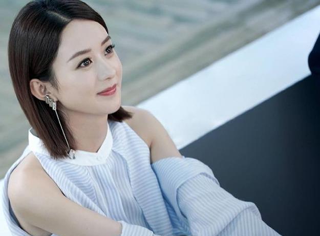 赵丽颖|赵丽颖又有新剧将至，化身职场女强人，男主被夸“男神级别”