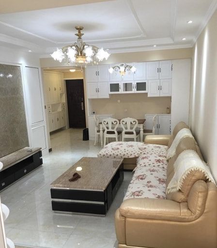 婚房已经装修完毕，婆婆和小姑子却说我没出钱买房，只能住次卧