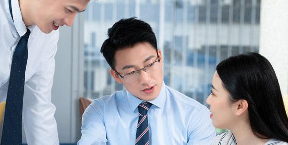 大学生|“花15万读大学4年，结果却领3000元”，农村父母落泪，太心酸了