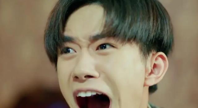 易烊千玺|易烊千玺风波再升级！综艺镜头被删，新作疑似停拍，网友：太贪心