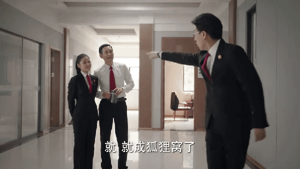 金世佳|首播即拿下双冠军,15位实力派压阵,靳东这部新剧已露出剧王潜质