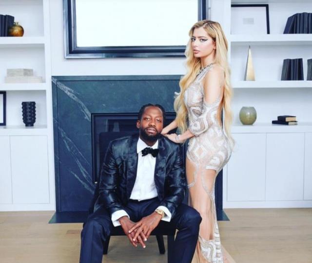 贝弗利|NBA贝弗利才是人生赢家！27岁女友颜值身材近乎完美，身家超5亿
