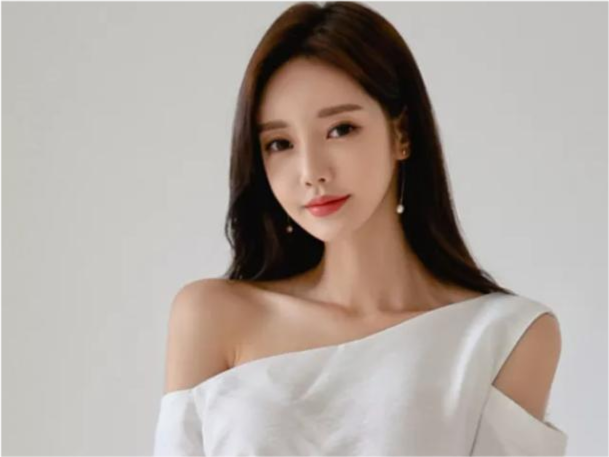 |4本隐忍深情男主文，男主冷静克制，唯独只对她万般温柔