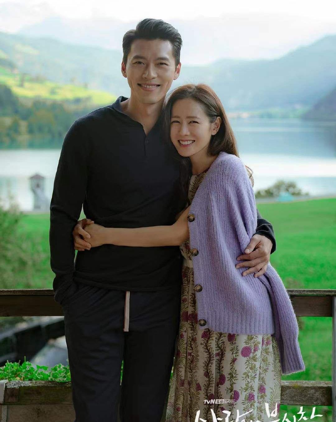 孙艺珍|40岁孙艺珍亮相新剧剧本研读，手臂肤色抢镜，同框小3岁男主CP感十足