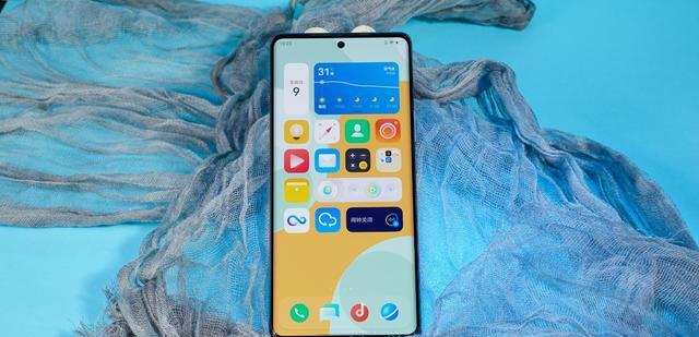 vivo|vivoX80Pro+曝光：后置副屏+顶尖性能，新一代安卓顶尖旗舰来了