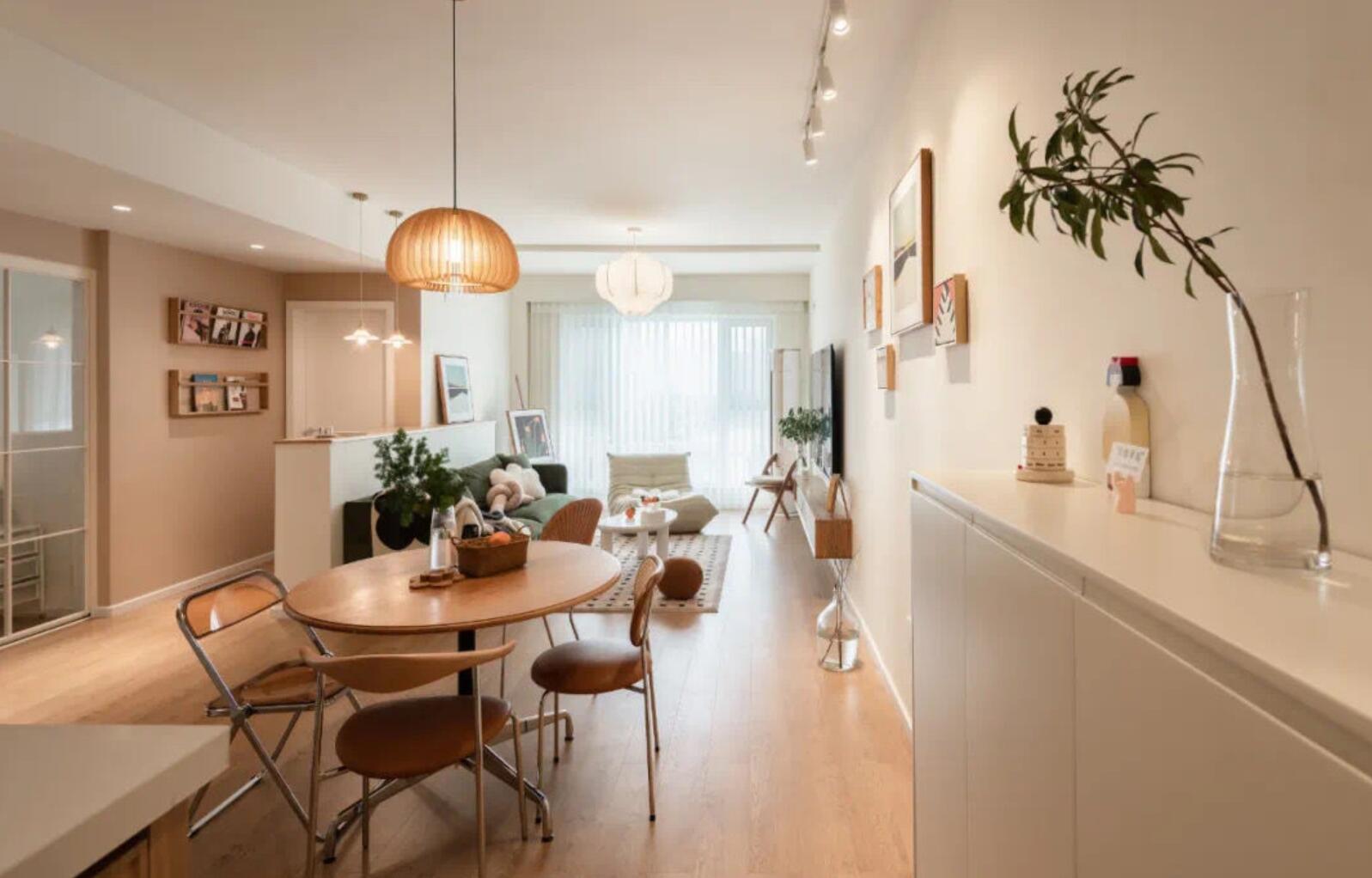 越来越多人喜欢给卧室设计地台!只有尝试过,才知道有多舒适