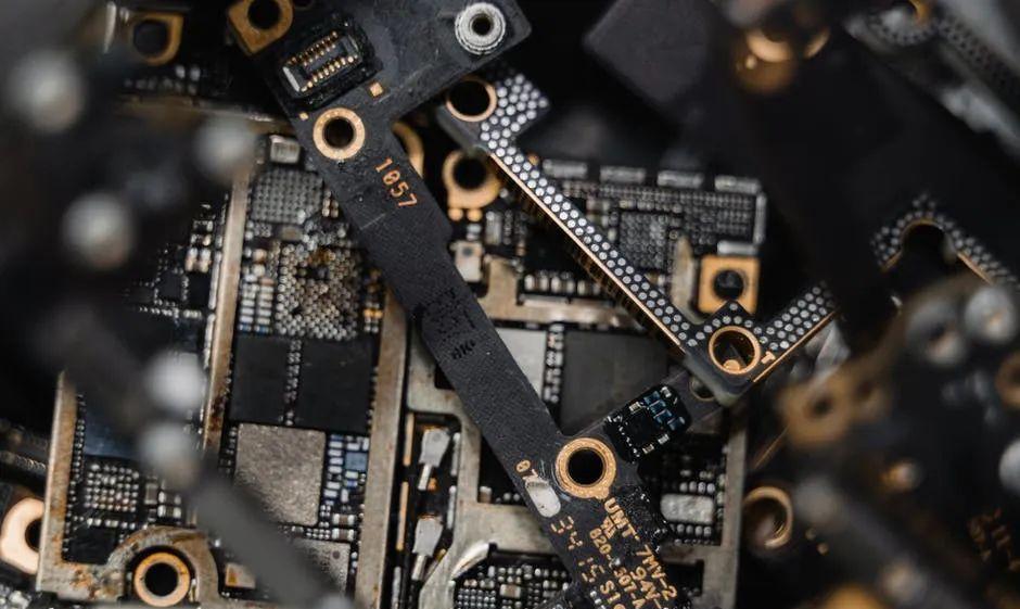 万兴科技|支持5nm良率99.99%!又一芯片设备100%自研 创始人是开国上将之子