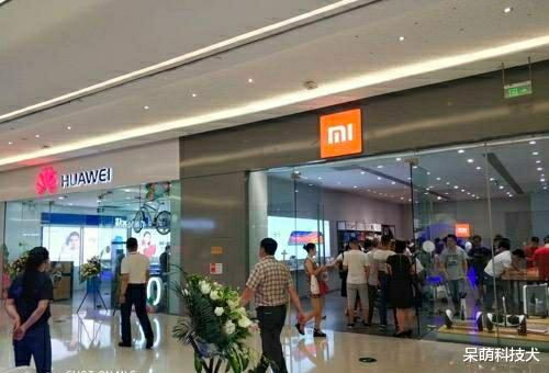 vivo|手机店里大多向顾客推荐vivo oppo，原因是优惠几百店家还能赚几百