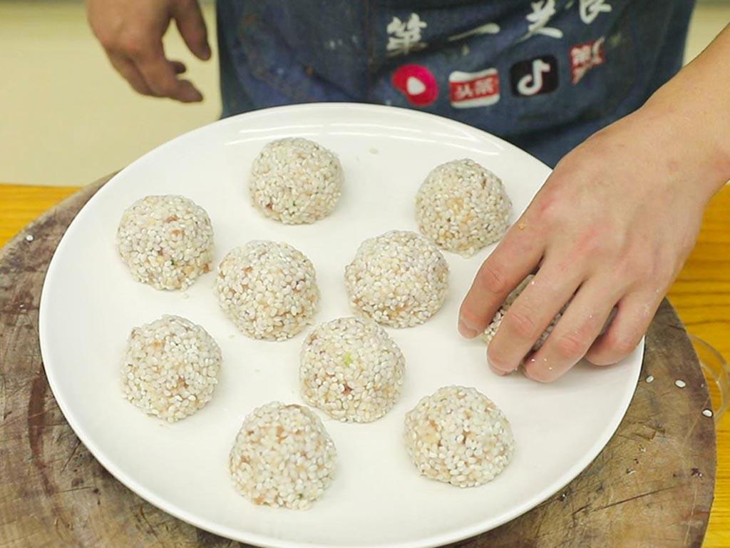 今日处暑,饮食建议忌二样,多吃“3个2”,滋阴敛阳、舒服过秋