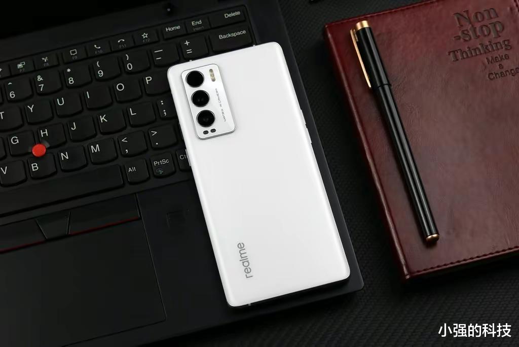 小米科技|近期买什么手机不后悔 这三款绝对超值值得入手 闭着眼随便买