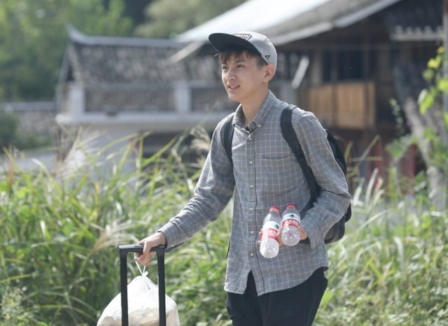 女孩|因为《变形记》得了“公主病”，农村女孩王红林，现在怎么样了？