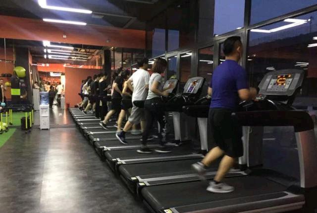 男子做上门健身教练:不推销不卖课,有人戴有色眼镜,有人却喜欢