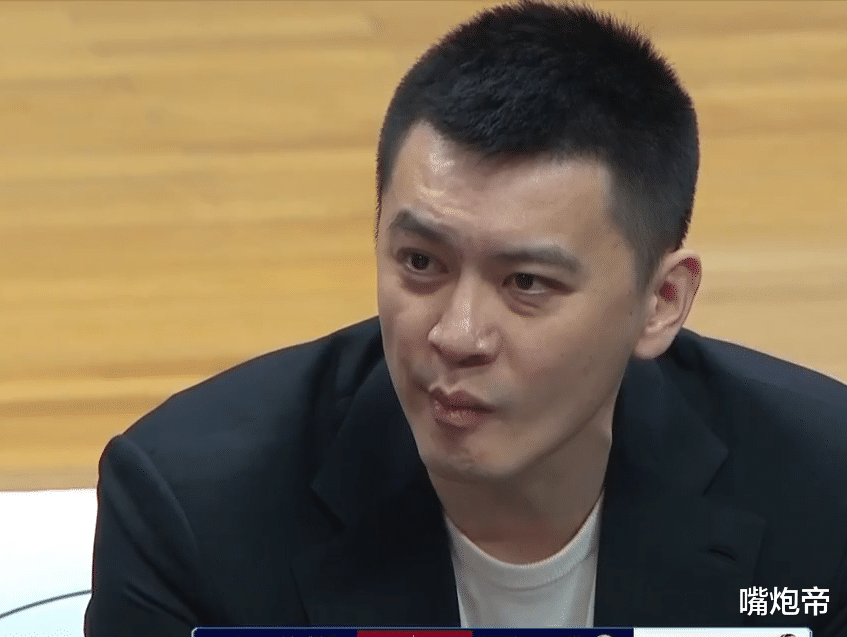 杨鸣|没必要，名嘴杨毅老师3次劝杨鸣换人投降！他却输20分坚持不换替补